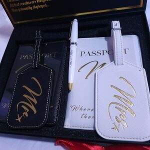 ​Mr and Mrs Passport Holder & Luggage Tag Gift Set-Wedding Honeymoon Travel Gift